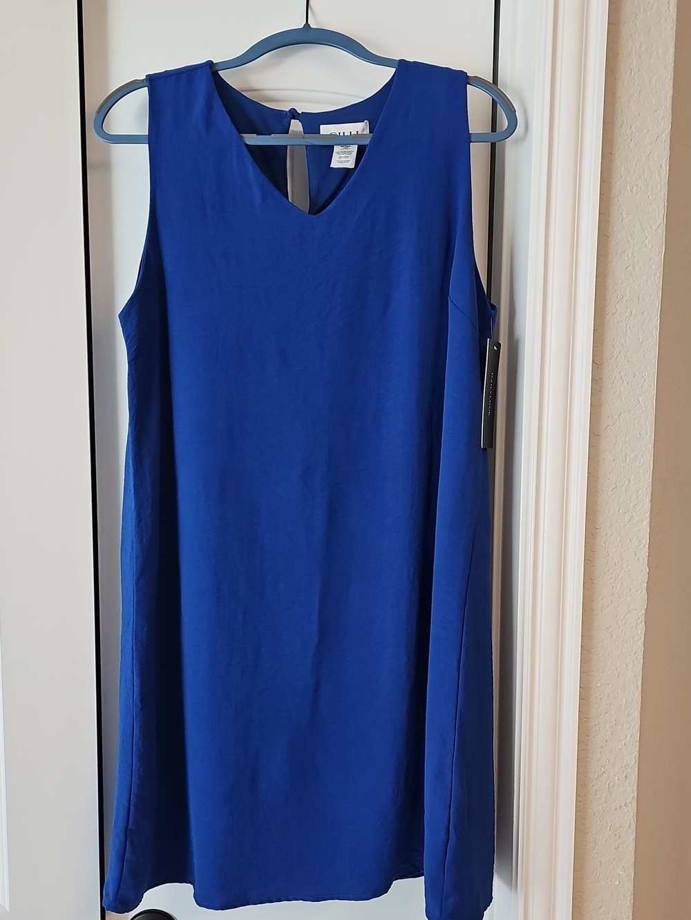 Gilli Sleeveless Cobalt Blue V-Neck Shift Dress NWT